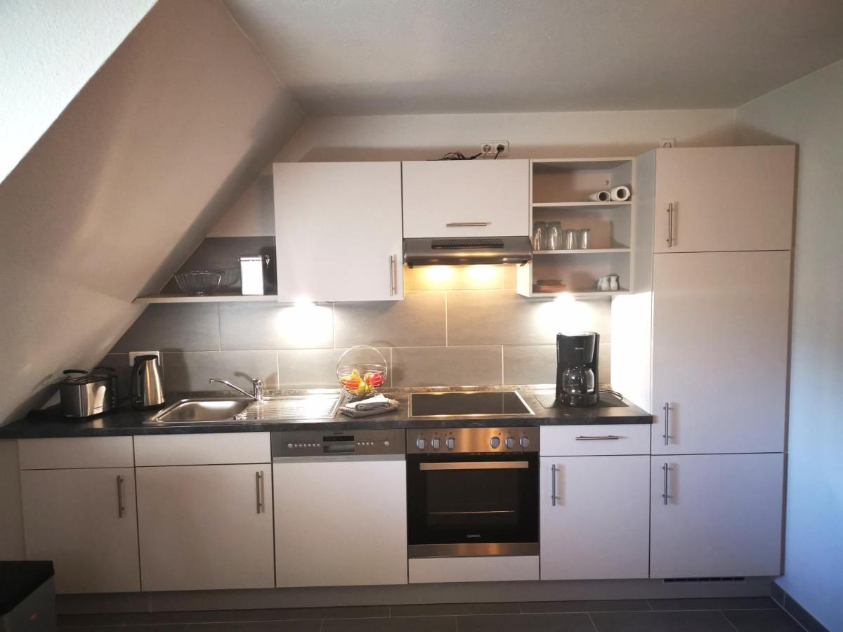 Idyllisches Reethaus Toenning Apartment Bagian luar foto