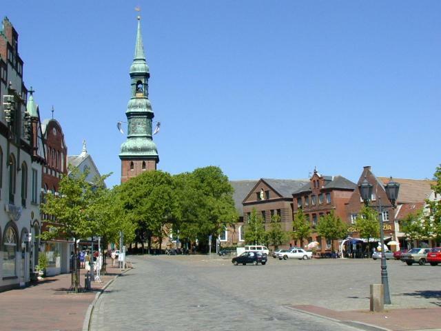 Idyllisches Reethaus Toenning Apartment Bagian luar foto